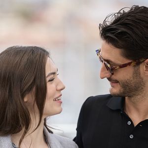 Anamaria Vartolomei, Pierre Niney - Photocall du film "Le comte de Monte Cristo" (Hors Compétition) lors du 77ème Festival International du Film de Cannes (14 - 25 mai 2024), le 23 mai 2024. 
© Moreau / Jacovides / Bestimage
