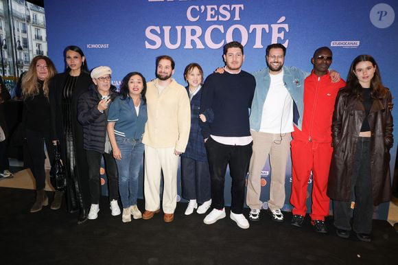 Isabelle Malin, Claude-Emmanuelle Gajan-Maull, Abbes Zahmani, Saida Jawad, Benjamin Tranie, Laura Felpin, Mourad Winter, Hakim Jemili, Alassane Diong et Marilou Aussilloux - Avant-première du film "L'amour C'est Surcoté" au Cinéma Pathé Wepler à Paris le 15 avril 2025. © Coadic Guirec/Bestimage