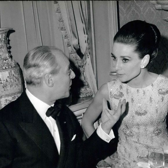 L'actrice est décédée dans cette maison en 1993 à l'âge de 63 ans.

22 décembre 1964 - Gala « Little White Beds » avec Audrey Hepburn et le baron Guy de Rothschild  (Crédit photo : ? Keystone Press Agency/ZUMA Press Wire)