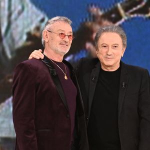 Le 22 décembre 2024, Michel Drucker a reçu Michaël Jones
Exclusif - Michael Jones et Michel Drucker - Enregistrement de l'émission "Vivement dimanche, sur le thème de l'amitié entre M.Jones et J.J.Goldman", au Studio Rive Gauche à Paris, présentée par M.Drucker et diffusée le 22 décembre sur France 3
© Guillaume Gaffiot / Bestimage