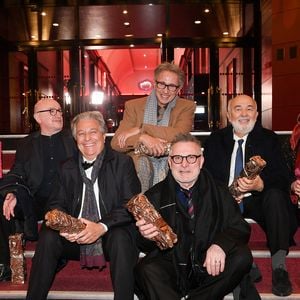 César d'anniversaire pour le Splendid - Marie Anne Chazel, Michel Blanc, Christian Clavier, Thierry Lhermitte, Gérard Jugnot, Josiane Balasko, Bruno Moynot lors de la pressroom (salle de presse) remise des prix lors de la 46ème cérémonie des César à l'Olympia à Paris le 12 mars 2021. © David Niviere / Pool / Bestimage