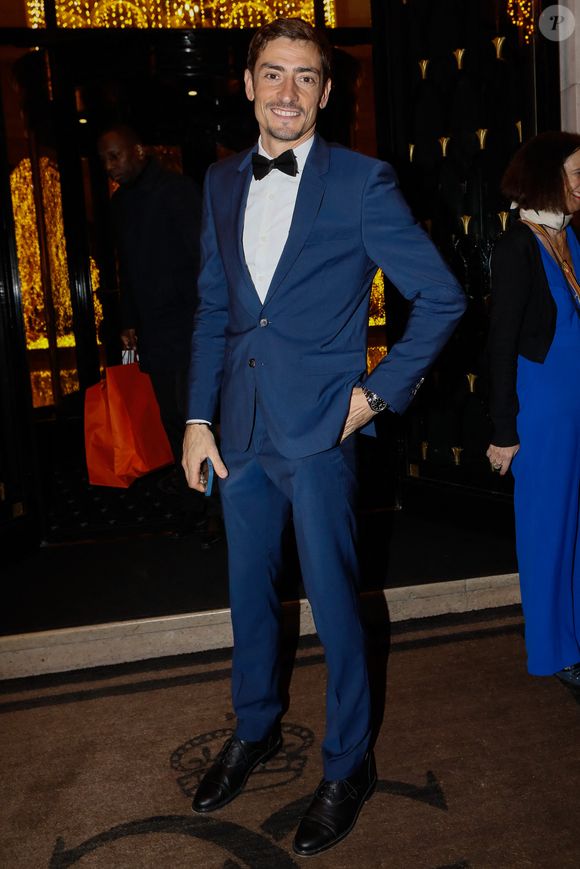 Reste à savoir si Claude Dartois aura le même parcours que Laurent Maistret, ex-"Koh-Lanta" vainqueur de "DALS".

Claude Dartois - Arrivées à la 10ème édition du "Global Gift Gala 2022" au Four Seasons Hotel George V à Paris le 19 novembre 2022.

© Christophe Clovis / Bestimage