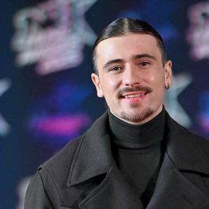 Le lauréat de la Star Academy 2023, Pierre Garnier, assiste au photocall de la 27e édition des NRJ Music Awards, le 31 octobre 2025 à Cannes, France.  Photo by Franck Castel/ABACAPRESS.COM