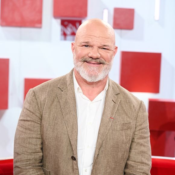 Les parfums proposés sont citron meringué et cookie.

Exclusif - Philippe Etchebest lors de l'enregistrement de l'émission Vivement dimanche au studio Rive gauche, présentée par M.Drucker, diffusée sur France 3 le 17 mai 2026, à Paris, France, le 21 avril 2026. © Guillaume Gaffiot/Bestimage