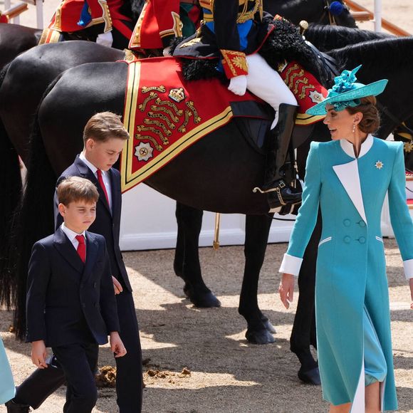 (de gauche à droite) La princesse Charlotte, le prince Louis, le prince George et la princesse de Galles lors de la cérémonie de la montée des couleurs à Horse Guards Parade, au centre de Londres, à l'occasion de l'anniversaire officiel du roi Charles III.  Le 14 juin 2025. Photo by Jonathan Brady/PA Wire/ABACAPRESS.COM
