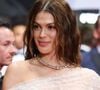 “Mais c'est vrai que de, temps en temps, c'est plus croustillant la vengeance”, poursuit Iris Mittenaere
Iris Mittenaere (Montre Audemars Piguet) - Montée des marches du film « Alpha » lors du 78ème Festival International du Film de Cannes, au Palais des Festivals à Cannes. Le 19 mai 2025
© Jacovides-Moreau / Bestimage