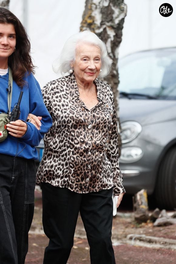 Exclusif - Claudette Walker - Backstage - Tournage de l'émission "Panique au 31", scénarisée par A.Ducret et T.Villa, réalisée par G.Leforestier, diffusée le 30 décembre 2024 sur TF1.
© Christophe Clovis / Bestimage
Une fiction coproduite par Jifé, Eléphant Story et 13.34 Productions  En coproduction avec TF1
Réalisée par G.Leforestier 
Écrite par A.Ducret et T.Villa

Arnaud (A.Ducret) est le patron d’une boîte de nuit qui lui a été légué par ses parents (M.Bernier et L.Astier). La boîte de nuit est au plus mal, la banquière (I.Nanty) veut la fermer. Mais Arnaud, dans un dernier élan, arrive à négocier une dernière soirée pour sauver son entreprise, le soir du réveillon du 31 décembre.  S’il réussit, son club pourra continuer, si non, la banquière en fera un parking dès le 2 janvier. Une soirée pour relever son plus grand défi au cours de laquelle Arnaud sera accompagné de toute son équipe et confronté aux clients les plus exigeants. La promesse d’une nuit blanche sur le dancefloor.
