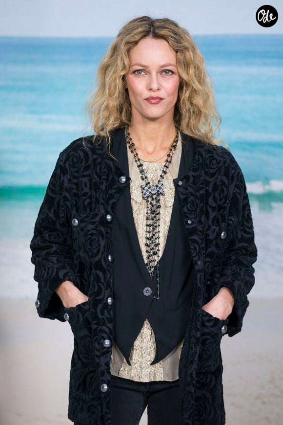 Vanessa Paradis - Photocall du défilé Chanel Collection Prêt-à-Porter Printemps/Eté 2019 lors de la Fashion Week au Grand Palais à Paris le 2 octobre 2018. © Olivier Borde/Bestimage