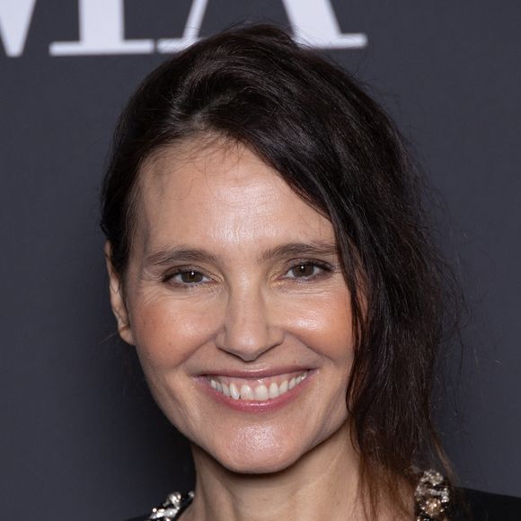 Virginie Ledoyen assiste au Prix 'Andre Bazin - Cahiers Du Cinema - Chanel' à La Coupole le 11 décembre 2025 à Paris, France. Photo Nasser Berzane/Abaca