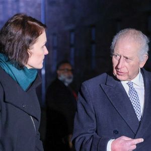 Le roi Charles III d'Angleterre visite le musée national d'Auschwitz-Birkenau à Oswiecim, en Pologne, dans le cadre des commémorations de la libération du camp de concentration d'Auschwitz-Birkenau.