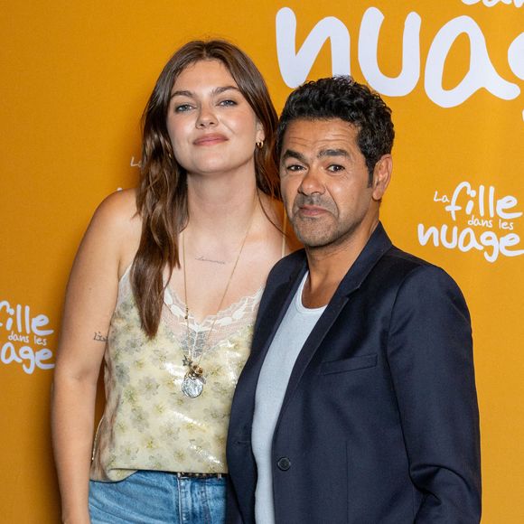 Louane Emera et Jamel Debbouze assistent à la première parisienne du film « La Fille Dans les Nuages » à l'UGC Bercy, le 2 juillet 2026 à Paris, en France. Photo de Nasser Berzane/ABACAPRESS.COM