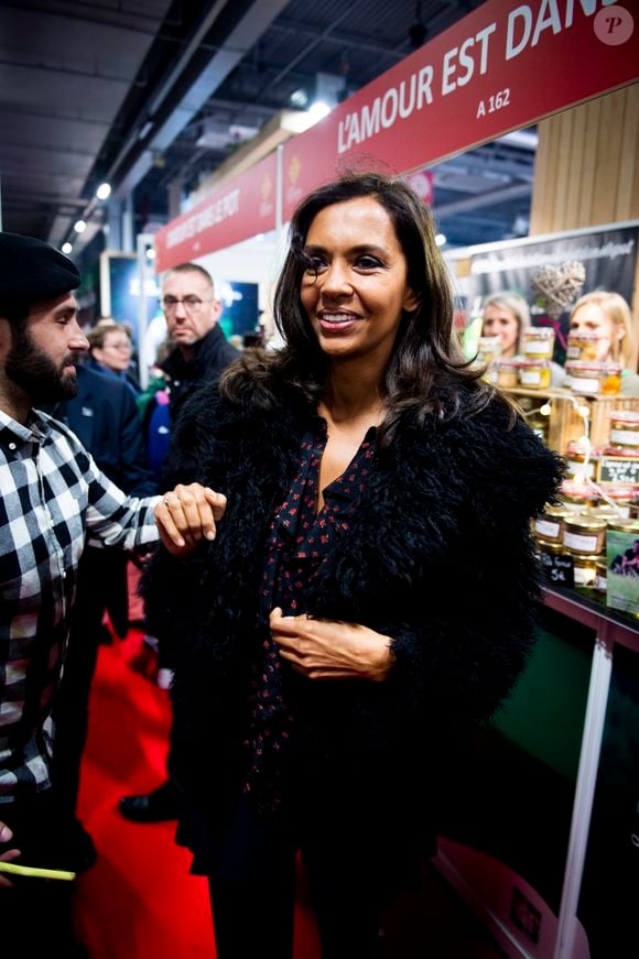 Karine Le Marchand (marraine de la CNDP (Commission nationale du débat public) et animatrice de lémission "L'amour est dans le pré") au 57ème salon International de l'Agriculture au parc des expositions de la porte de Versailles à Paris, France, le 23 février 2020. © Jean-Baptiste Autissier/Panoramic/Bestimage