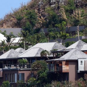 On peut profiter de 8 chambres avec salles de bains et d'une piscine chauffée

Villa Jade - Maison de Johnny Hallyday et Laeticia Hallyday à Saint-Barthélemy, Antilles françaises, le 19 avril 2018. Photo par ABACAPRESS.COM