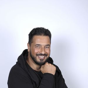 Portrait de Moundir lors de l'enregistrement de l'émission "Chez Jordan de Luxe" à Paris le 6 septembre 2023.

© Cédric Perrin / Bestimage