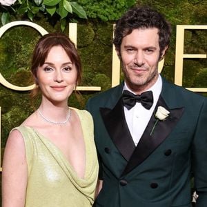 Leighton Meester et Adam Brody au photocall de la 82ème cérémonie des Golden Globes à Los Angeles, le 5 janvier 2025.
© RALL/Backgrid USA/Bestimage