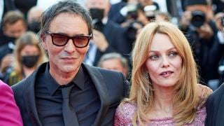 Vanessa Paradis et Samuel Benchetrit "habitués à être séparés" : le couple déstabilisé par son quotidien bouleversé