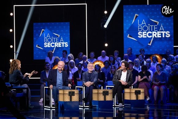 Exclusif - Faustine Bollaert, Laurent Ruquier, Philippe Geluck, Max Boublil lors de l'enregistrement de l'émission "La Boîte à secrets", présentée par F.Bollaert et diffusée le 16 octobre sur France 3, à Paris, France, le 29 septembre 2026. © Cyril Moreau/Bestimage