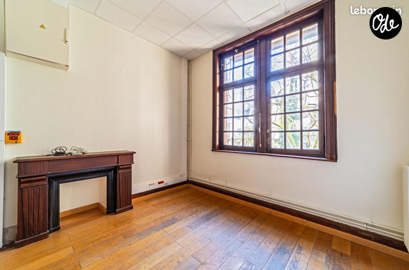 L'hôtel particulier Haviland en vente sur Leboncoin.