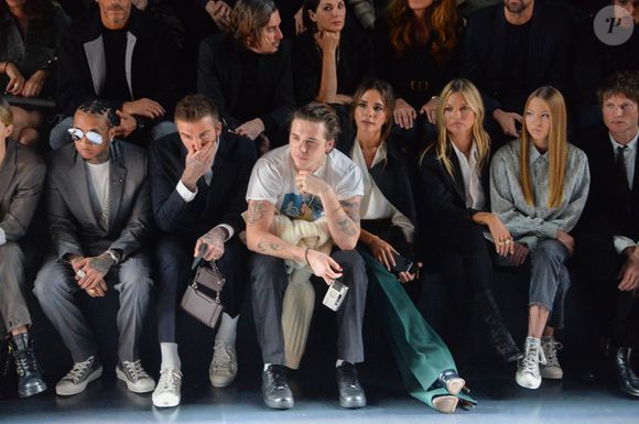 Exclusif - Tyga, David Beckham, Brooklyn, Victoria, Kate Moss, Lila Grace Moss-Hack, Nikolai von Bismarck au défilé de mode Homme automne-hiver 2020/2021 « Dior Homme » lors de la fashion week à Paris. Le 17 janvier 2020
© Veeren - Christophe Clovis / Bestimage