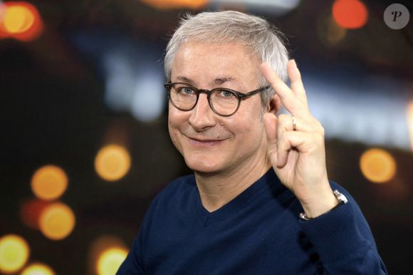 Et de confier sa grande peine, après avoir déjà été grandement endeuillé : 

Exclusif - Portrait de Alexandre Pesle, lors de l'enregistrement de l'émission "L'Instant de Luxe". Le 11 octobre 2021
© Cédric Perrin / Bestimage