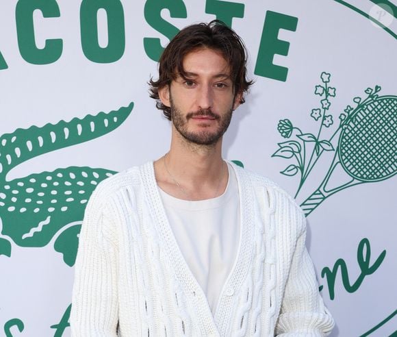 Parti en Espagne pour un tournage, Pierre Niney a frôlé la mort, comme il l’a confié dans "Les Rencontres du Papotin"

Pierre Niney au photocall du défilé Lacoste Collection Femme Prêt-à-Porter Printemps/Eté 2026 lors de la Fashion Week de Paris (PFW), au Lycée Carnot, à Paris, France. © Sam Delpech/Bestimage