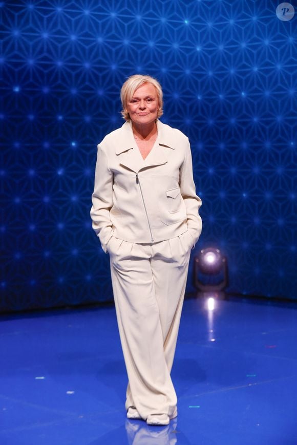 Muriel Robin - Enregistrement de l'émission "La Boîte à secrets", au Studio du Lendit, présentée par F.Bollaert et diffusée le 24 janvier sur France 3. Le 16 décembre 2024
© Christophe Clovis / Bestimage