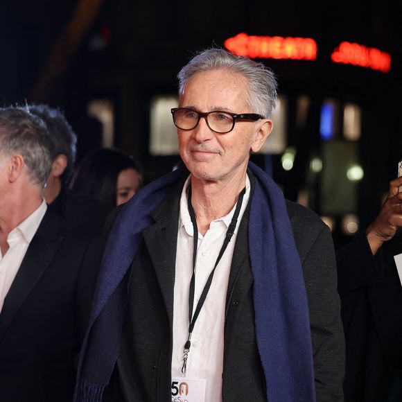 Mais c'est également un père de famille. 

Thierry Lhermitte  - Photocall de la 50ème édition de la cérémonie des César à l'Olympia à Paris, France, le 28 février 2025 © Dominique Jacovides - Olivier Borde / Bestimage