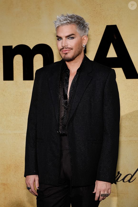 Adam Lambert au photocall du gala AmFar 2025 by Chopard à l'Hôtel du Cap-Eden-Roc à Antibes le 22 mai 2025.

© Moreau / Jacovides / Bestimage