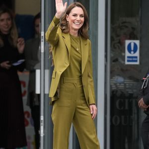 Catherine (Kate) Middleton, princesse de Galles, lors d'une visite à Home-Start à Oxford, le 9 octobre 2025. Home-Start UK se prépare à déployer une formation auprès de son réseau de 9 000 bénévoles sur la base de la série explicative du Centre for Early Childhood de la Royal Foundation.
PA Photo/ Bestimage