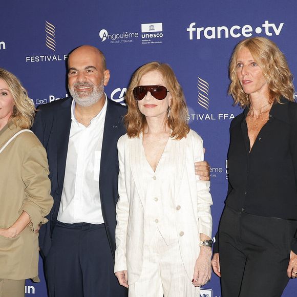 Anne Marivin, Sandrine Kiberlain, Isabelle Huppert, Marc Fitoussi et Dominique Besnehard au Festival du film francophone d'Angoulême, le 24 août 2026. © COADIC GUIREC / BESTIMAGE