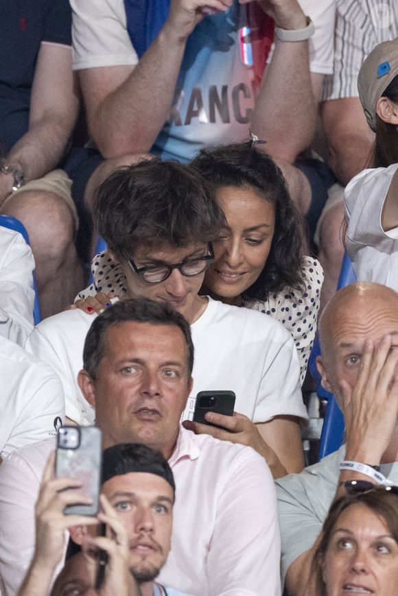 Leïla Kaddour et son compagnon Pierre Guénard assistent aux épreuves de judo lors des Jeux Olympiques de Paris 2024 (JO) au Arena Champs de Mars à Paris, France, le 2 août 2024. © Jacovides-Perusseau/Bestimage