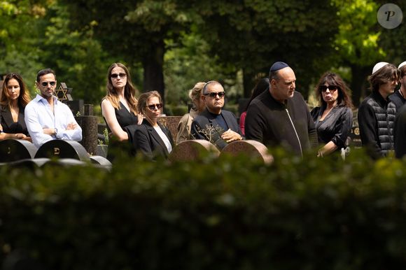 Exclusif - Edouard Nahum - Obsèques de Sabine Anthony au cimetière carré juif de Pantin, le 1er août 2025.