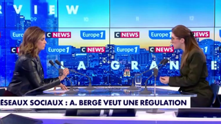 Pas d'électricité, juste un poêle : Dans les Alpes, l'ex d'une star de CNews possède une petite cabane à 1700m d'altitude