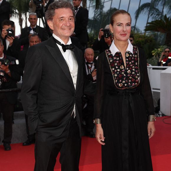 Philippe Sereys de Rothschild et Carole Bouquet assistent au tapis rouge de la cérémonie de clôture du 75e Festival de Cannes au Palais des Festivals le 28 mai 2022 à Cannes, France. Photo par Shootpix/ABACAPRESS.COM