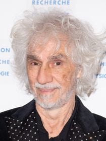 Louis Bertignac : Sa vie dans une ferme ayant appartenu à un musicien célèbre à la lisière de la forêt de Fontainebleau