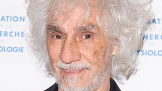 Louis Bertignac : Sa vie dans une ferme ayant appartenu à un musicien célèbre à la lisière de la forêt de Fontainebleau