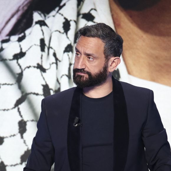 Exclusif - Cyril Hanouna, sur le plateau de l’émission « TPMP » présentée par C.Hanouna et diffusée en direct sur Youtube et sur toutes les box (SFR, FREE, Bouygues, MyCanal etc), Paris, France, le 20 mars 2025. © Jack Tribeca / Bestimage