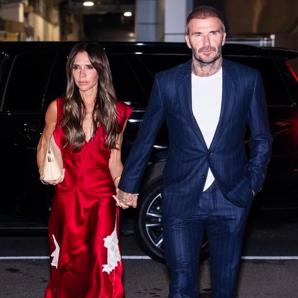 Exclusif - David Beckham et sa femme Victoria Beckham vont dîner à New York, le 12 octobre 2023. Le couple Beckham fait l'objet d'une série-documentaire relatant leur carrière sur Netflix.