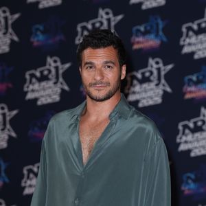 Amir au photocall de la 27ème édition des NRJ Music Awards au palais des Festivals de Cannes, France, le 31 octobre 2025. © Dominique Jacovides/Bestimage