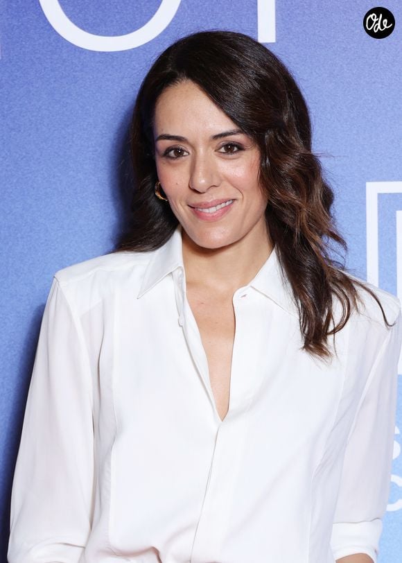 Sofia Essaïdi au photocall de la projection de "Parfum du Bonheur" lors du 27ème Festival de la Fiction de la Rochelle, lFrance, le 19 septembre 2025. 
© Denis Guignebourg/Bestimage