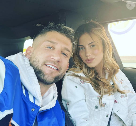 Carnet rose !
Paga (Les Marseillais) va devenir papa avec sa compagne Giuseppa.