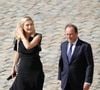 Les rues de la capitale parisienne se sont ainsi transformées en de gigantesques scènes de concerts à ciel ouvert.

François Hollande et sa compagne Julie Gayet lors de la cérémonie d’hommage national à Jean-Paul Belmondo à l’Hôtel des Invalides à Paris, le 9 septembre 2021. 

© Dominique Jacovides/Bestimage