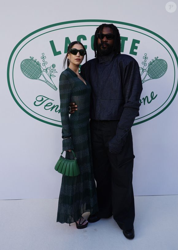 Milla Lapidus et Damso au photocall du défilé Lacoste Collection Femme Prêt-à-Porter Printemps/Eté 2026 lors de la Fashion Week de Paris (PFW), au Lycée Carnot, à Paris, France, le 5 octobre 2025. © Sam Delpech/Bestimage