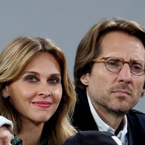 Avec son mari Mathieu Vergne, elle a deux enfants : Joseph et Valentine.

Ophélie Meunier et son mari Mathieu Vergne - Les célébrités dans les tribunes des Internationaux de France de tennis de Roland Garros 2024 à Paris, le 29 mai 2024. 
© Jacovides / Moreau / Bestimage