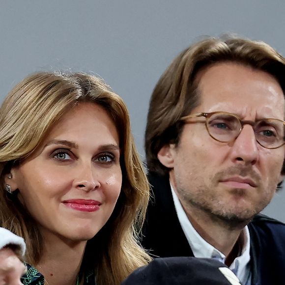 Avec son mari Mathieu Vergne, elle a deux enfants : Joseph et Valentine.

Ophélie Meunier et son mari Mathieu Vergne - Les célébrités dans les tribunes des Internationaux de France de tennis de Roland Garros 2024 à Paris, le 29 mai 2024. 
© Jacovides / Moreau / Bestimage