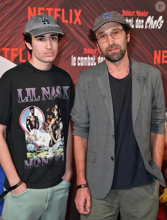 Roxan Bangalter, Thomas Bangalter - Photocall de la série Netflix "Astérix et Obélix : le combat des chefs" au Cirque d'Hiver Bouglione à Paris le 29 avril 2025. © Veeren/Bestimage