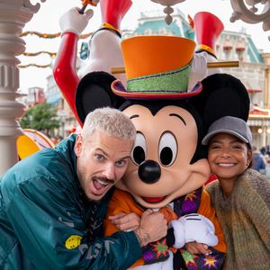 Matt Pokora et sa femme Christina Millian à Disneyland Paris, le 31 octobre 2023. © Disneyland Paris via Bestimage