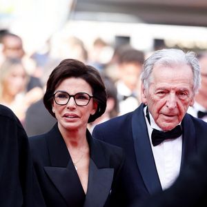 Rachida Dati, ministre de la culture et Costa-Gavras - Montée des marches du film « The Phoenician Scheme » lors du 78ème Festival International du Film de Cannes, au Palais des Festivals à Cannes. Le 18 mai 2025 © Jacovides-Moreau / Bestimage