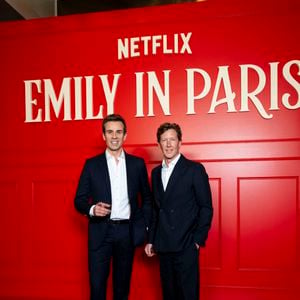 Jean-Baptiste Marteau et son compagnon Jean de Reynal lors de la première de la série "Emily in Paris" saison 5 au Grand Rex à Paris le 15 décembre 2025.

© Pierre Perusseau / Bestimage