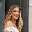Iris Mittenaere s’envole à des milliers de kilomètres et rejoint un célèbre danseur, quelqu’un de “très spécial" pour elle